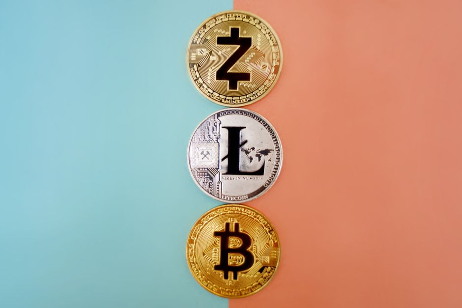 Hong Kong skyline with digital currency overlay representing HKMA stablecoin licence awards to HSBC and Anchorpoint Financial