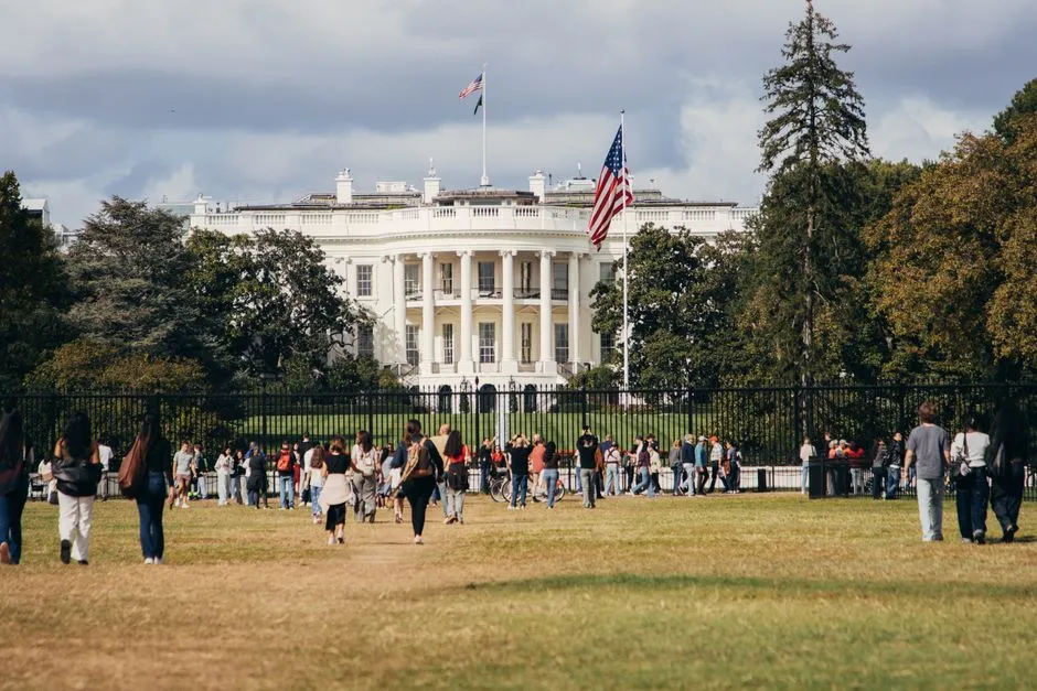 Visitors on the lawn in front of the White House in Washington