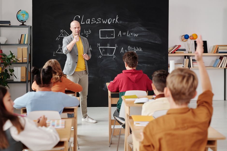 Anthropic Makes Claude Free for US Teachers, and Privacy Experts Question the Route